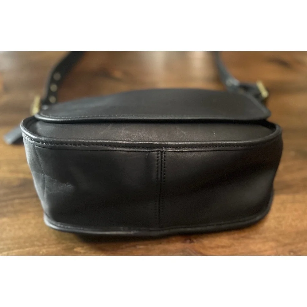 Vintage Coach Crossbody Bag Black Leather Flap Brass Classic Quiet Luxury 90s